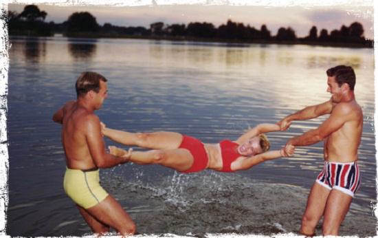 Cuando tres no son multitud