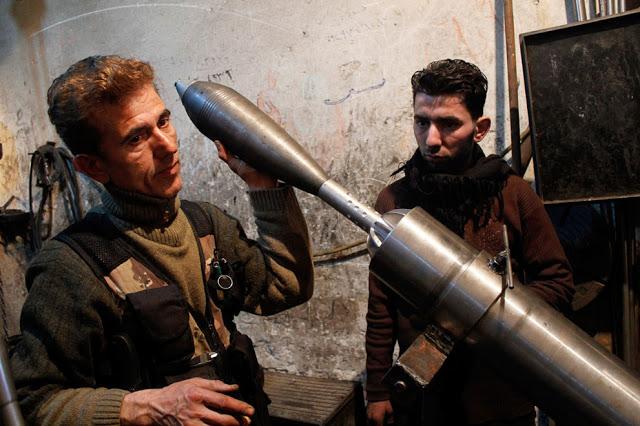 Granada de mortero casera en Siria