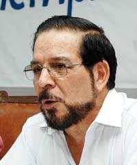 Medalla de la Amistad cubana para destacado intelectual nicaragüense