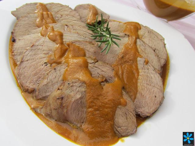 Ternera asada en salsa de verduras