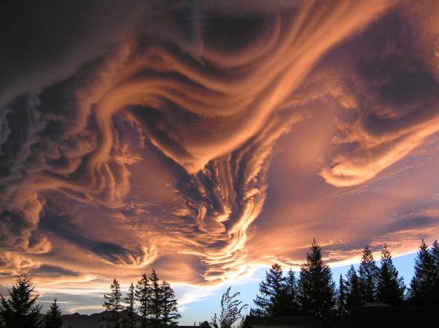 Asperatus-Clouds-over-New-Zealand--640x479