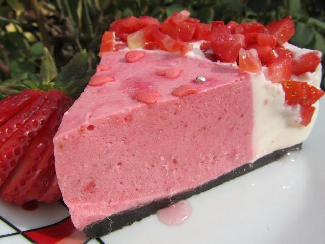 Tarta de fresas y nata