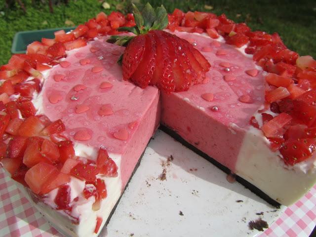 Tarta de fresas y nata