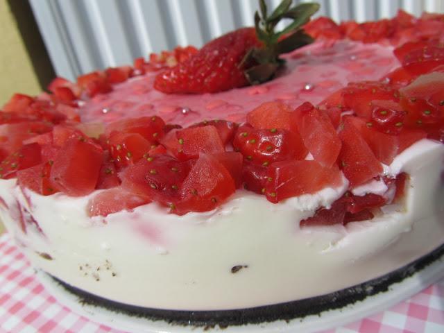 Tarta de fresas y nata