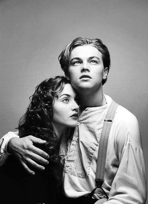 titanic-blanco-y-negro-leonardo-dicaprio-kate-winslet