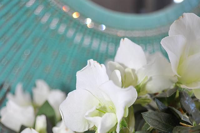 ESPEJO CON BOLAS DE COLLARES