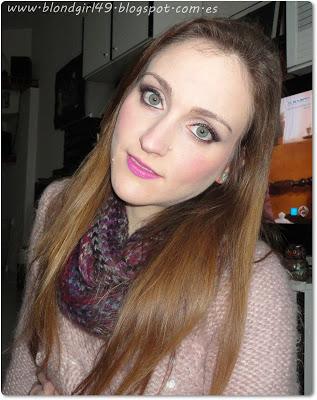Look con labios violeta