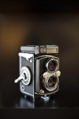 REAL WEDDING: UNA MODERNA BODA EN GRIS Y AMARILLO