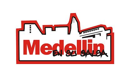 MMMMMMM... Afronautas en el MAMM ! Que rico!