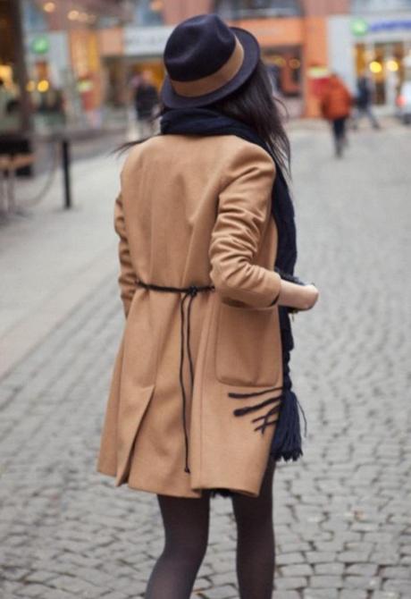 un sombrero negro, el complemento perfecto