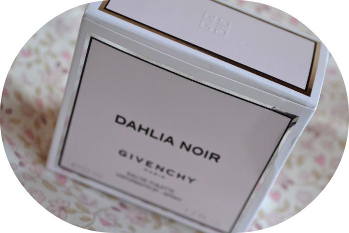 DAHLIA_NOIR_fragancia_by_GIVENCHY_02