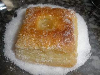 Hojaldres de Astorga con azúcar
