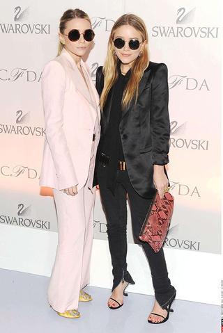 Tengo una entrevista de trabajo, ¿qué me pongo? / I have a job interview What should I wear? Tengo una entrevista de trabajo, ¿qué me pongo? / I have a job interview What should I wear?