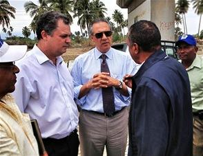 Administrativo Presidencia visita zona Lago Enriquillo.