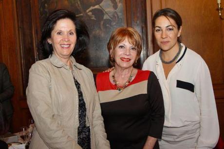 La reconocida analista de Moda Anna Fusoni impartió la conferencia “Posicionamiento Sustentable de la Moda” UosKivC-5jKPwOPnkwr_6-WWPZfGW9xWtgQCbdMCGy8