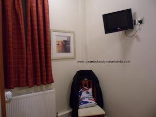 221.- Hotel St. George´s Inn Victoria - Londres