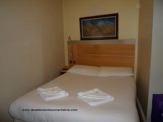 221.- Hotel St. George´s Inn Victoria - Londres