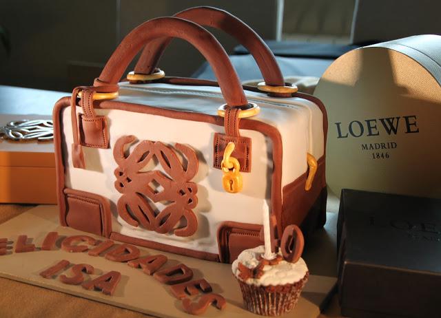 Tarta de cumpleaños de bolso de Loewe
