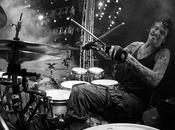 MOTLEY CRUE: Tommy rebela.