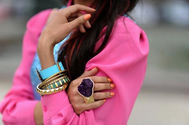 la-modella-mafia-Model-Off-Duty-street-style-Fall-2012-color-hot-neon-pink-2