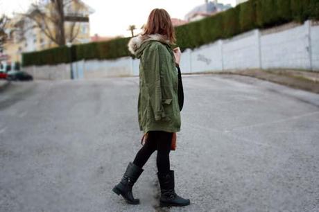 Short vaquero, sudadera y blazer