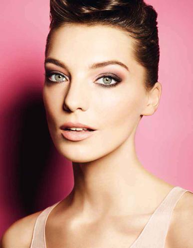 LECCIÓN DE MAQUILLAJE CON LANCÔME