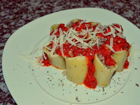 Paccheri rellenos de carne