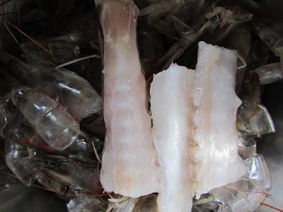 Albóndigas de rape y langostinos