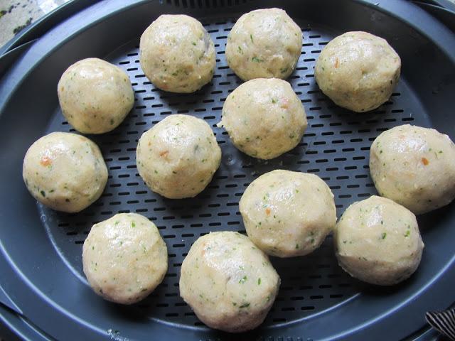 Albóndigas de rape y langostinos