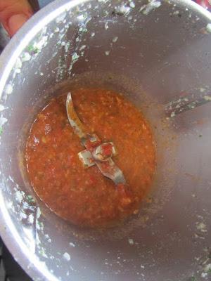 Albóndigas de rape y langostinos