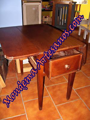 Restauracion de mesa con alas abatibles