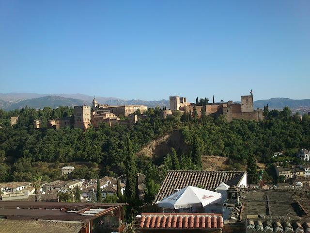 Paseando por Granada 3/3. La Cartuja y el Mirador de San Nicolas.