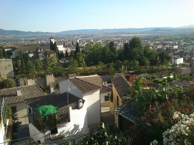 Paseando por Granada 3/3. La Cartuja y el Mirador de San Nicolas.