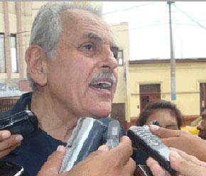 En el tema de la Defensa de los Limites de Cañete: A JAVIER ALVARADO SE LE CAE LOS PANTALONES…