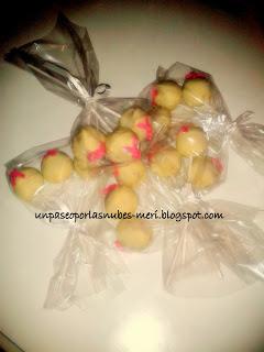 TARTA Y CAKE POPS contra el cancer