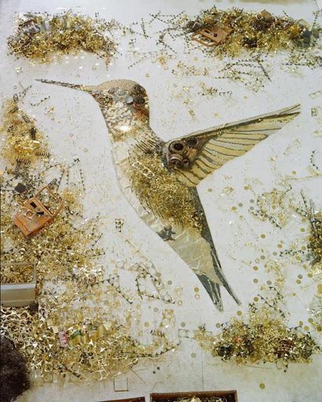 Vik Muniz y sus animales de residuos de metal