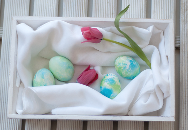 DIY.........COLORIDOS HUEVOS DE PASCUA