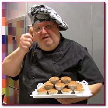 PabloD Gourmet - Javier Romero con mis magdalenas de café