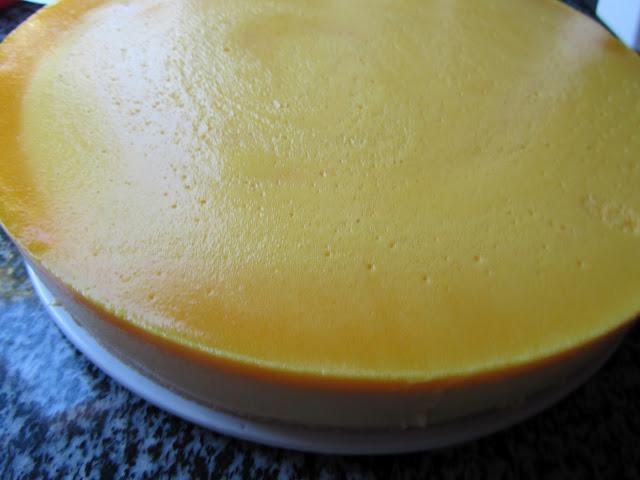 Tarta de crema de San José y yema