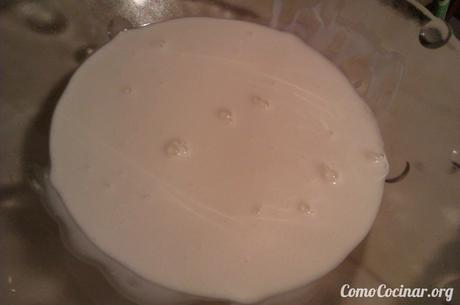 ¿Cómo hacer tarta de trufa? Tarta de nata y fresas 4