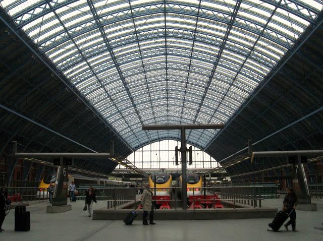 Estación de tren de St. Pancras : las ceremonias del adiós