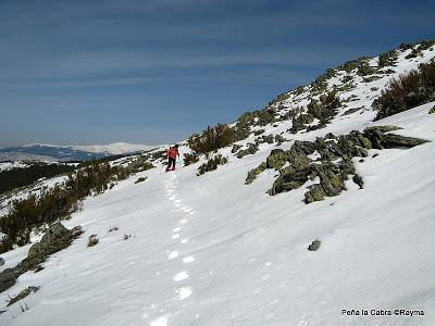 Peña la Cabra desde el Puerto de la Puebla, Sierra del Rincón 2-3-13