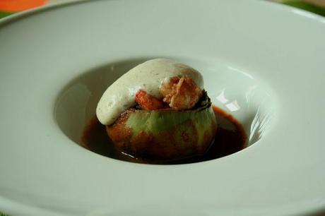 ALCACHOFAS RELLENAS DE GAMBAS Y TROMPETAS DE LA MUERTE