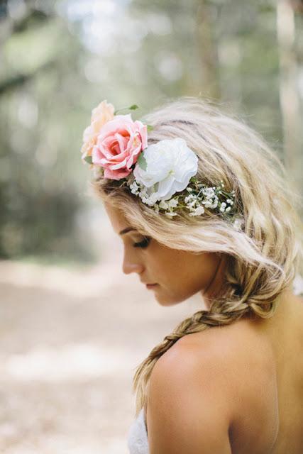 Tocados de flores para tu boda