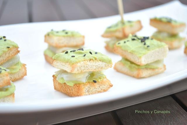 CANAPÉS DE AGUACATE Y BACALAO AHUMADO PARA #BARONETI