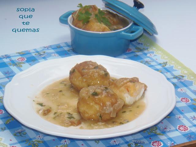 HUEVOS RELLENOS DE LANGOSTINOS CON SALSA VERDE