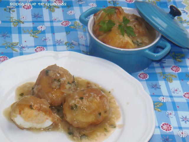 HUEVOS RELLENOS DE LANGOSTINOS CON SALSA VERDE