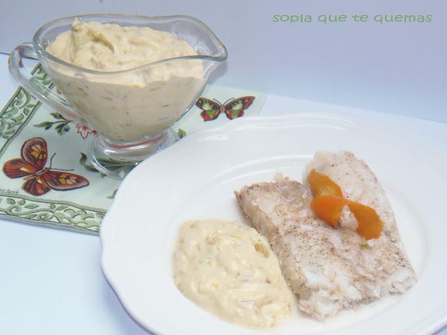 MERLUZA CON SALSA DE NARANJA