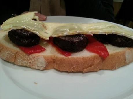 Pincho de Morcilla y Queso Brie – Isabel del Real