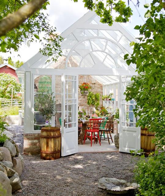 Greenhouse garden